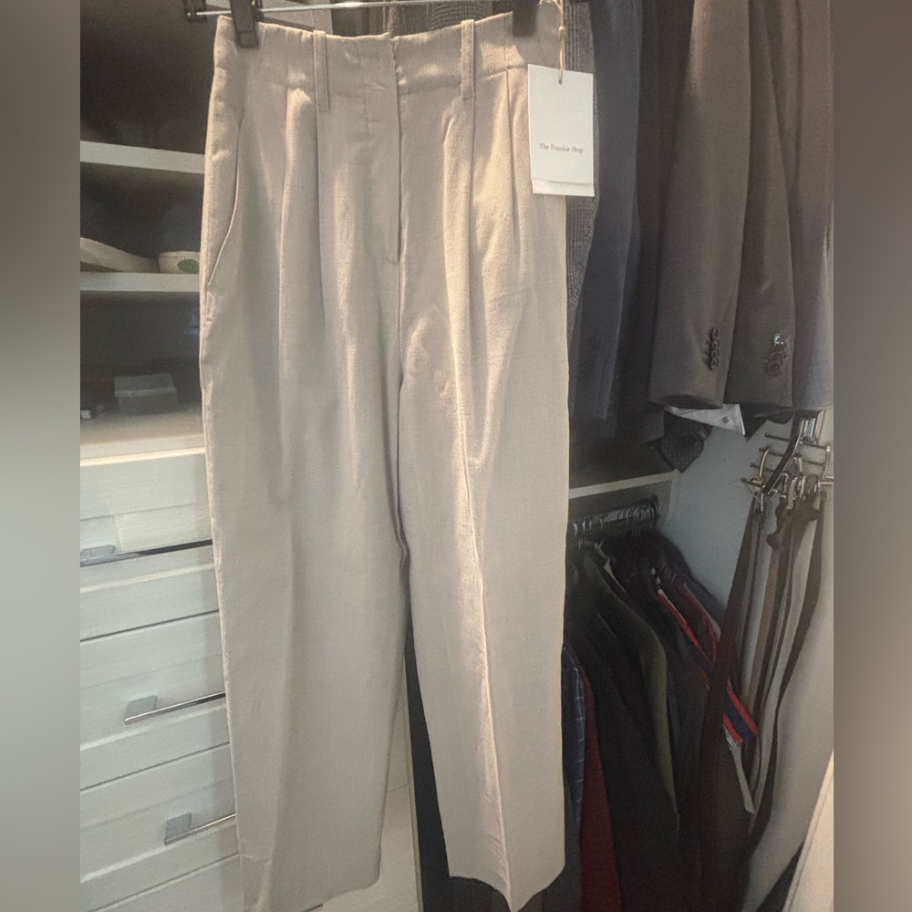 The Frankie Shop Aino XS pleated Beige Trousers NWT rayon/polyester blend